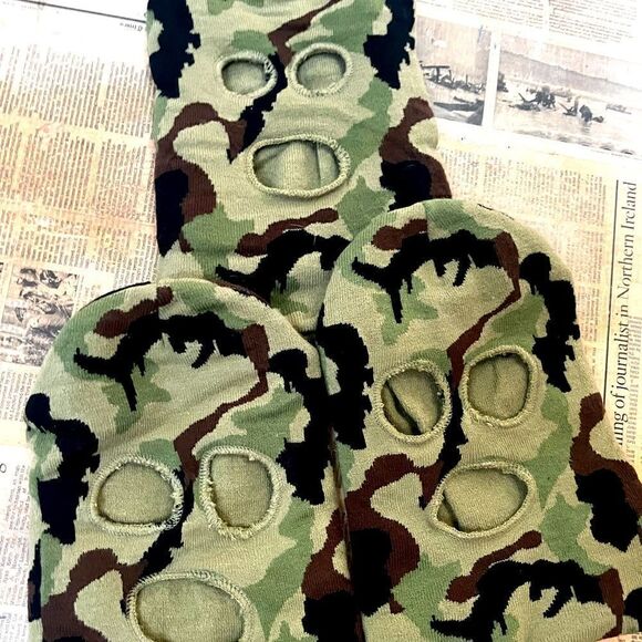 3 HOLE BALACLAVA FULL FACE WINTER SKI MASK CAMO GREEN BLACK BROWN KIDS ONE SIZE - Picture 3 of 5
